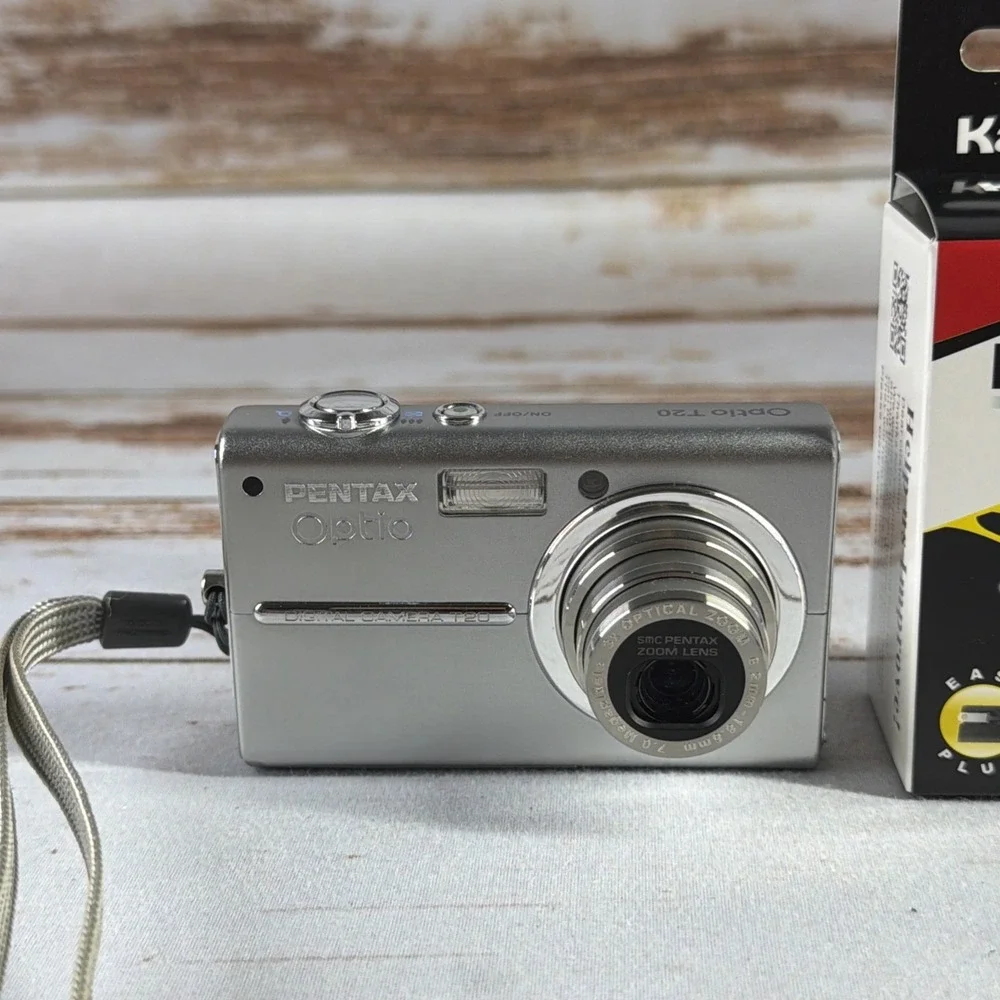Pentax Optio T20 Digital Camera Silver 7MP Compact Tested Battery Lock Broken
